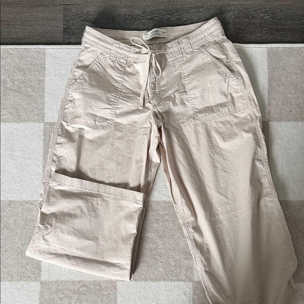Hollister Low Rise Super Baggy Pant